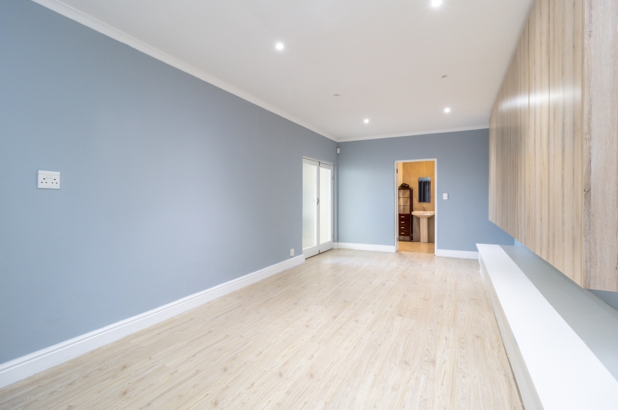 To Let 2 Bedroom Property for Rent in Claremont Western Cape